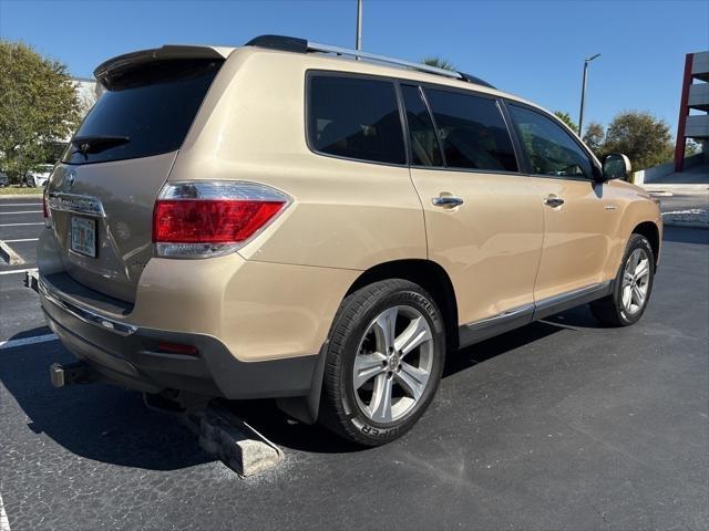 used 2012 Toyota Highlander car, priced at $14,981