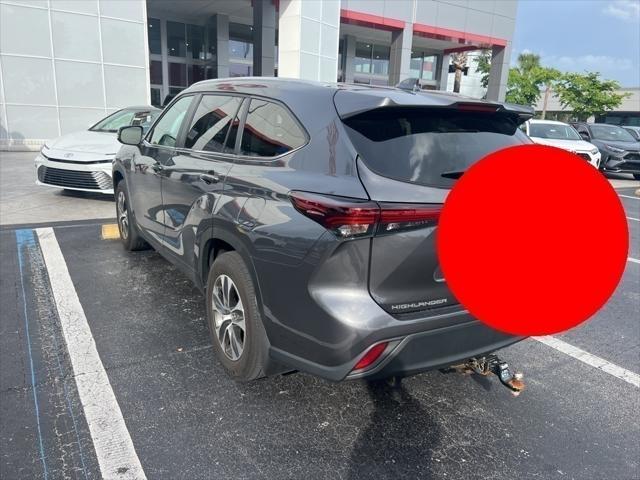 used 2024 Toyota Highlander car, priced at $41,981