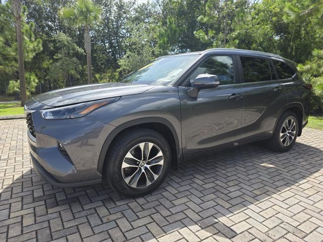 used 2024 Toyota Highlander car, priced at $41,981