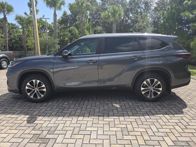 used 2024 Toyota Highlander car, priced at $41,981