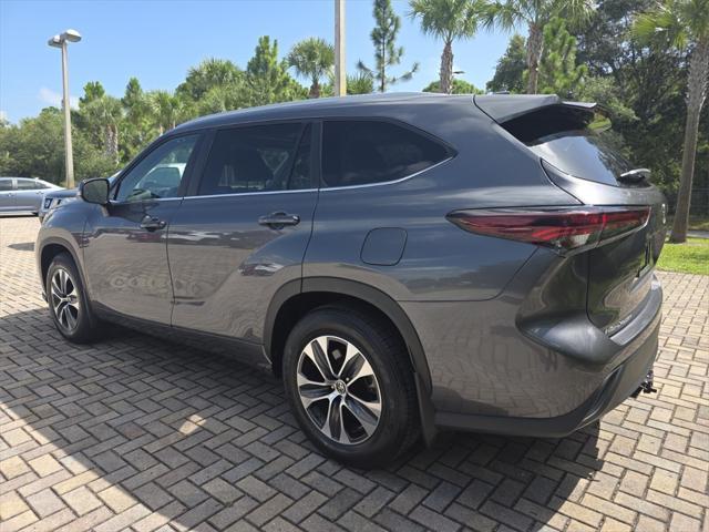 used 2024 Toyota Highlander car, priced at $41,981