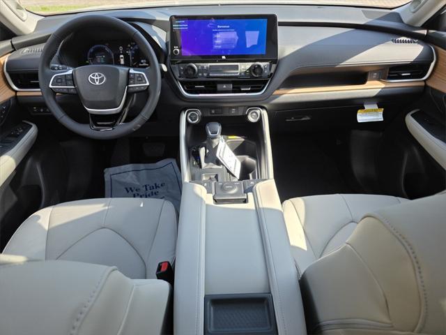 new 2025 Toyota Grand Highlander car, priced at $58,394