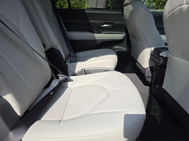 new 2025 Toyota Grand Highlander car, priced at $58,394