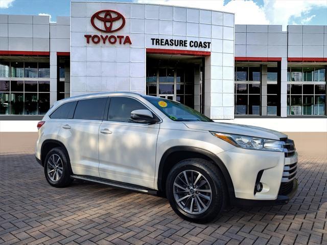 used 2018 Toyota Highlander car, priced at $22,900