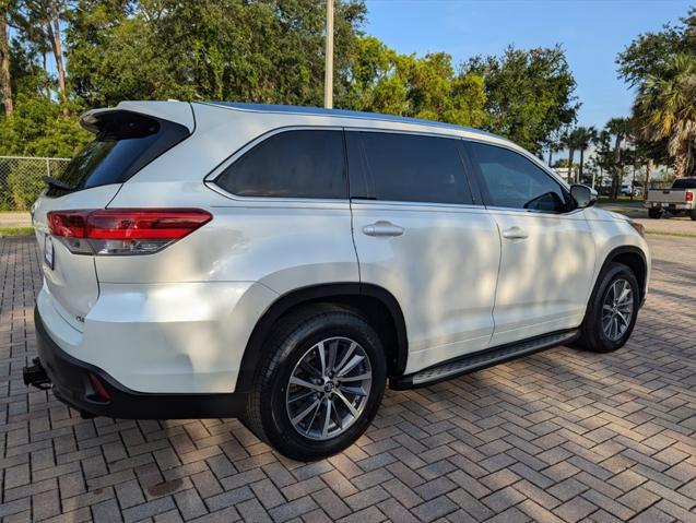 used 2018 Toyota Highlander car, priced at $19,981