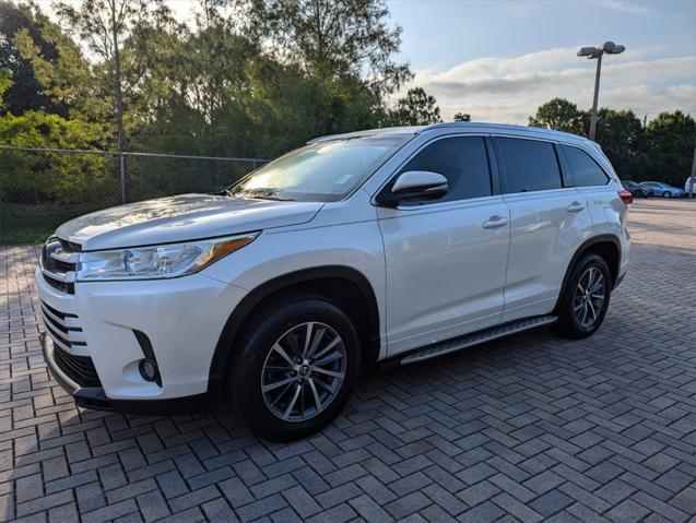 used 2018 Toyota Highlander car, priced at $19,981