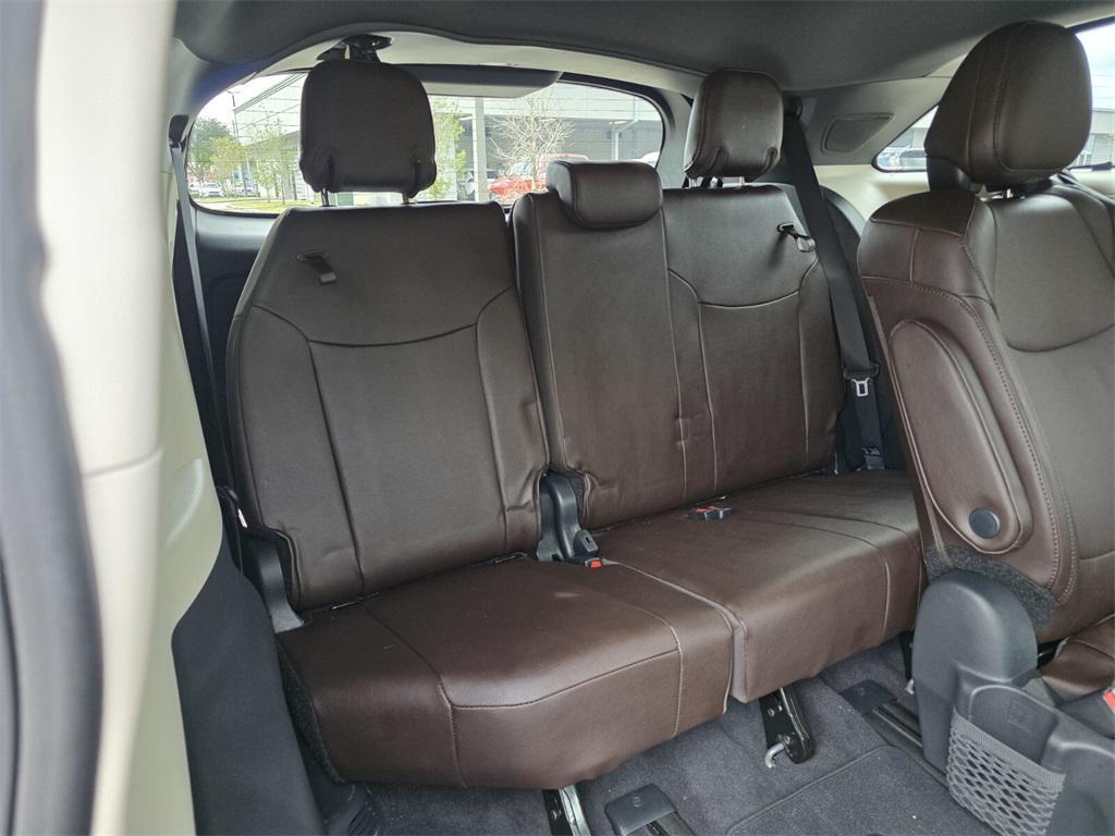 used 2024 Toyota Sienna car, priced at $56,992