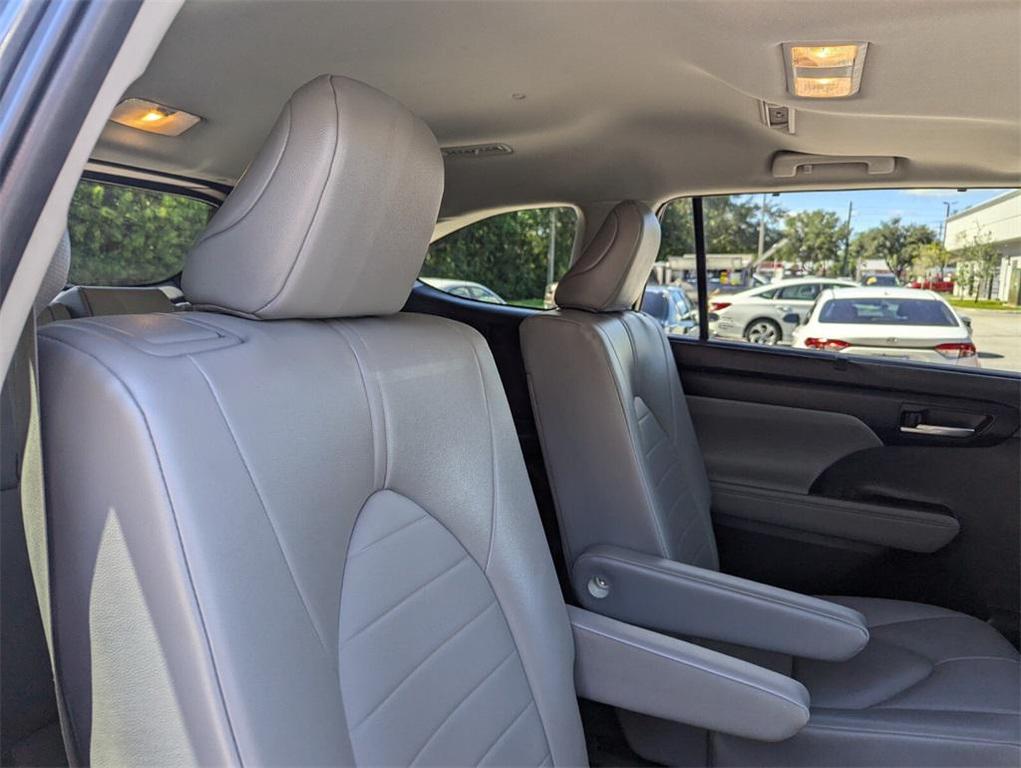 used 2023 Toyota Highlander car, priced at $32,472