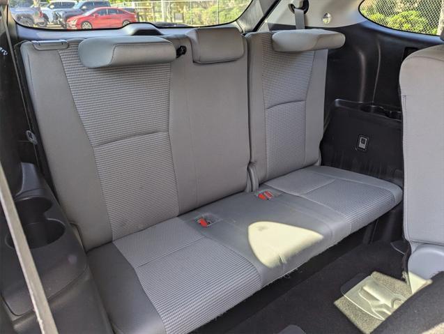 used 2021 Toyota Highlander car, priced at $22,981