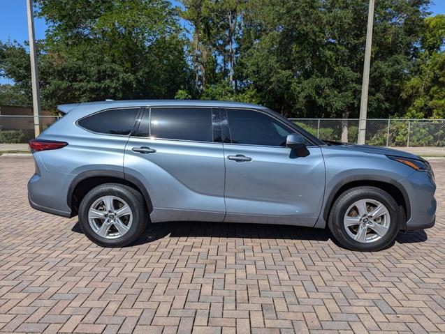 used 2021 Toyota Highlander car, priced at $22,981