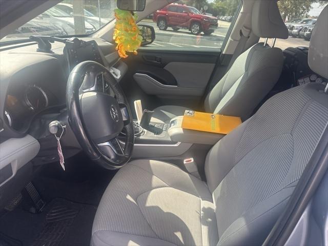 used 2021 Toyota Highlander car, priced at $28,900