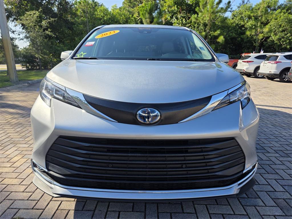 used 2023 Toyota Sienna car, priced at $44,391