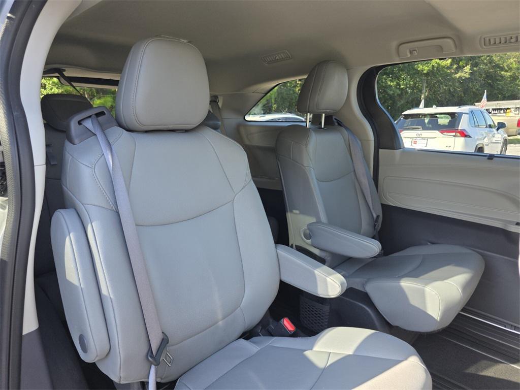 used 2023 Toyota Sienna car, priced at $44,391