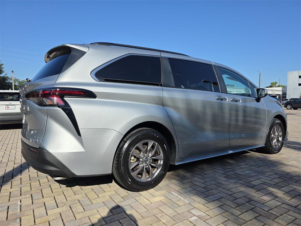 used 2023 Toyota Sienna car, priced at $44,391