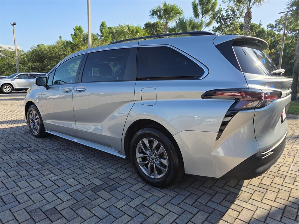 used 2023 Toyota Sienna car, priced at $44,391