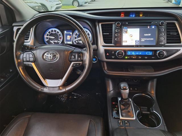 used 2017 Toyota Highlander car, priced at $26,900