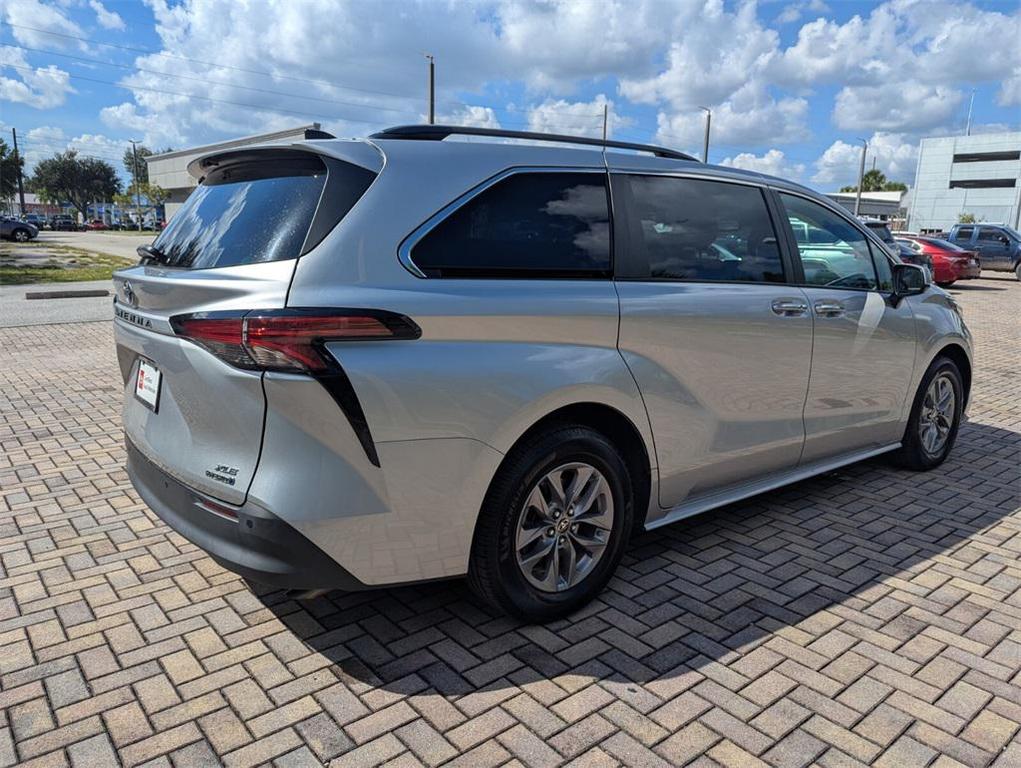 used 2022 Toyota Sienna car, priced at $34,591