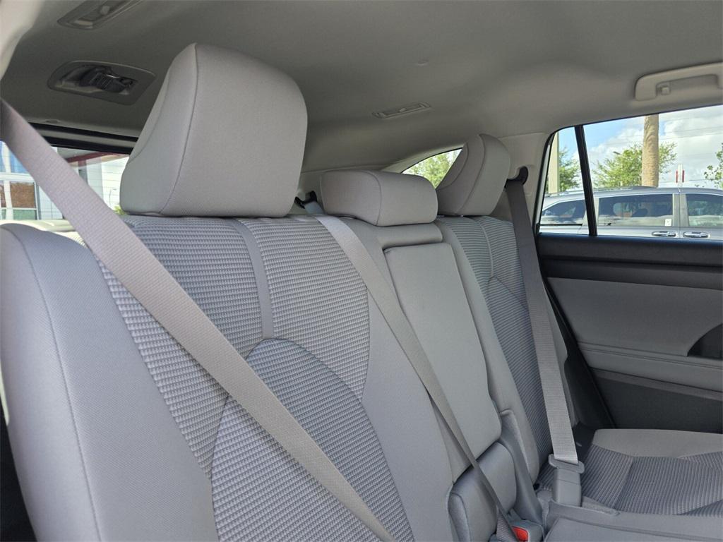 new 2025 Toyota Highlander car, priced at $44,021