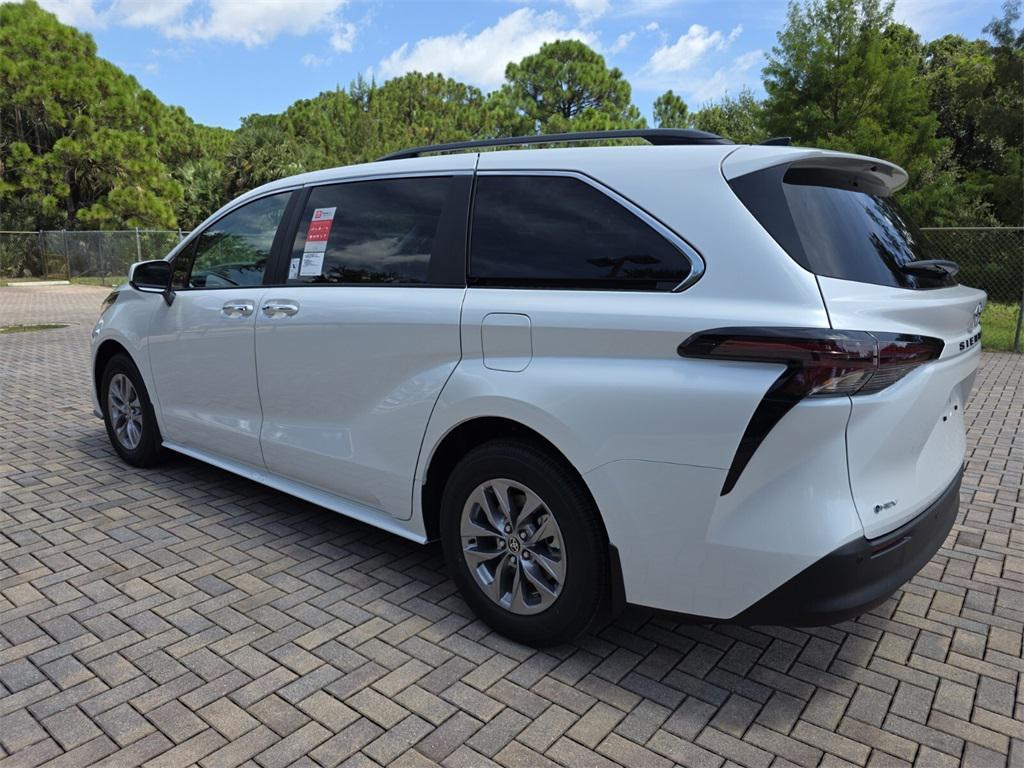 new 2025 Toyota Sienna car, priced at $48,076