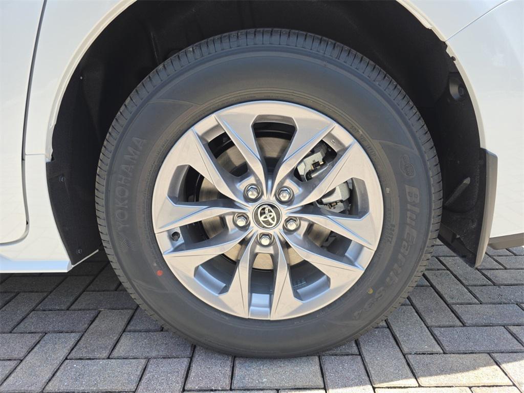 new 2025 Toyota Sienna car, priced at $48,076