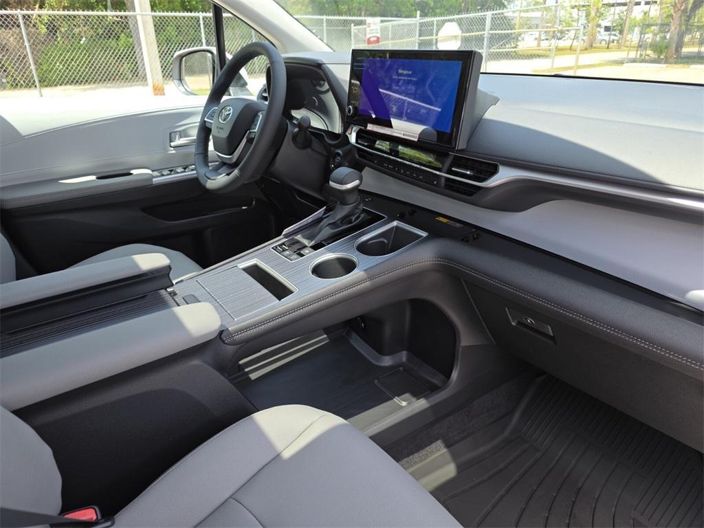 new 2025 Toyota Sienna car, priced at $48,076