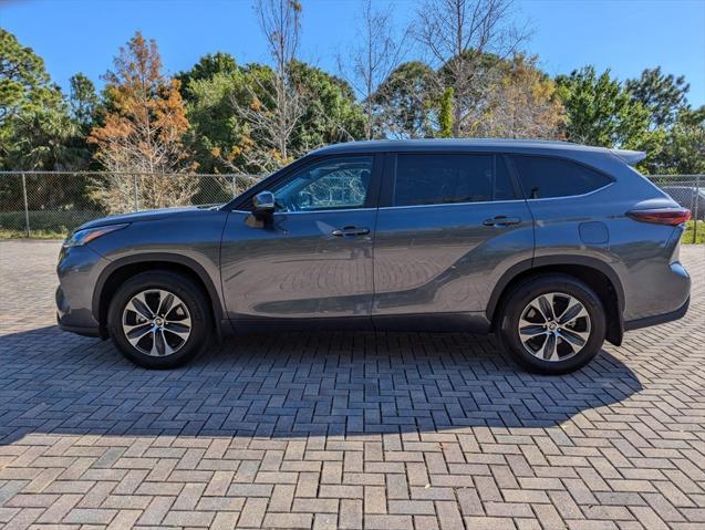 used 2024 Toyota Highlander car, priced at $45,891