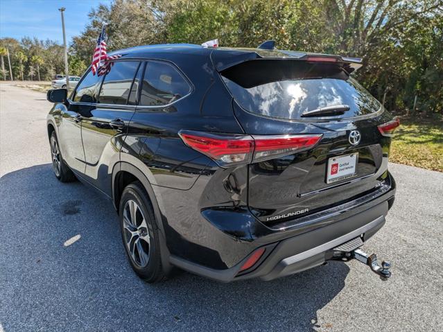 used 2021 Toyota Highlander car, priced at $33,900