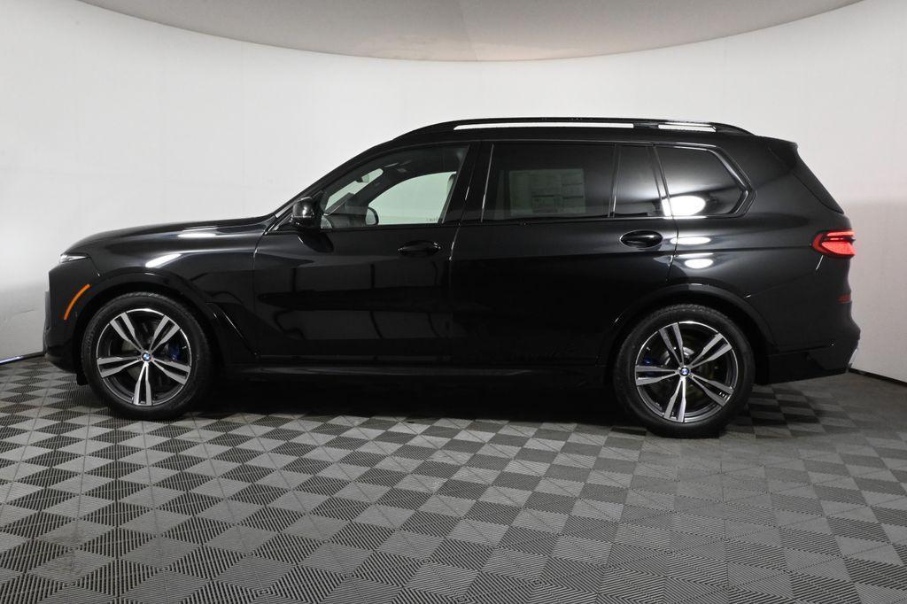 new 2025 BMW X7 car, priced at $116,705