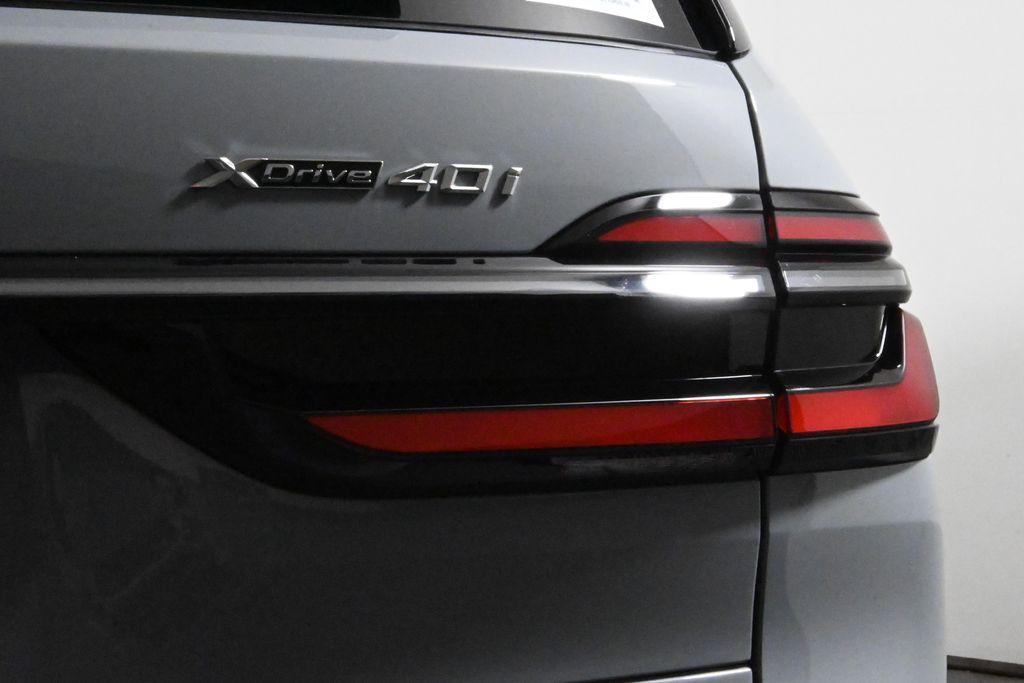 new 2026 BMW X7 car, priced at $95,680