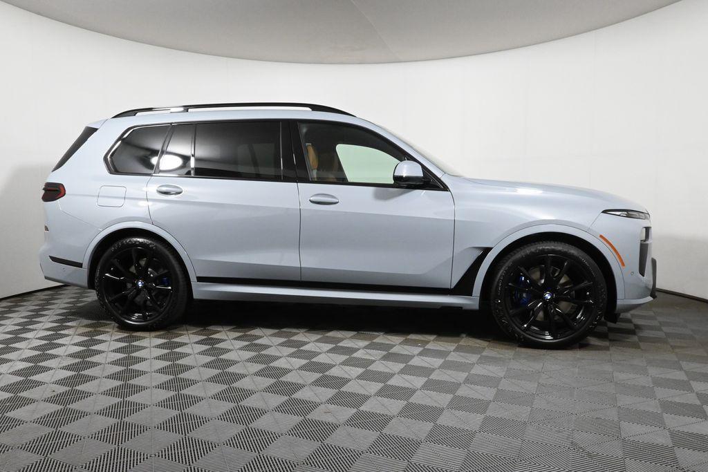 new 2026 BMW X7 car, priced at $95,680
