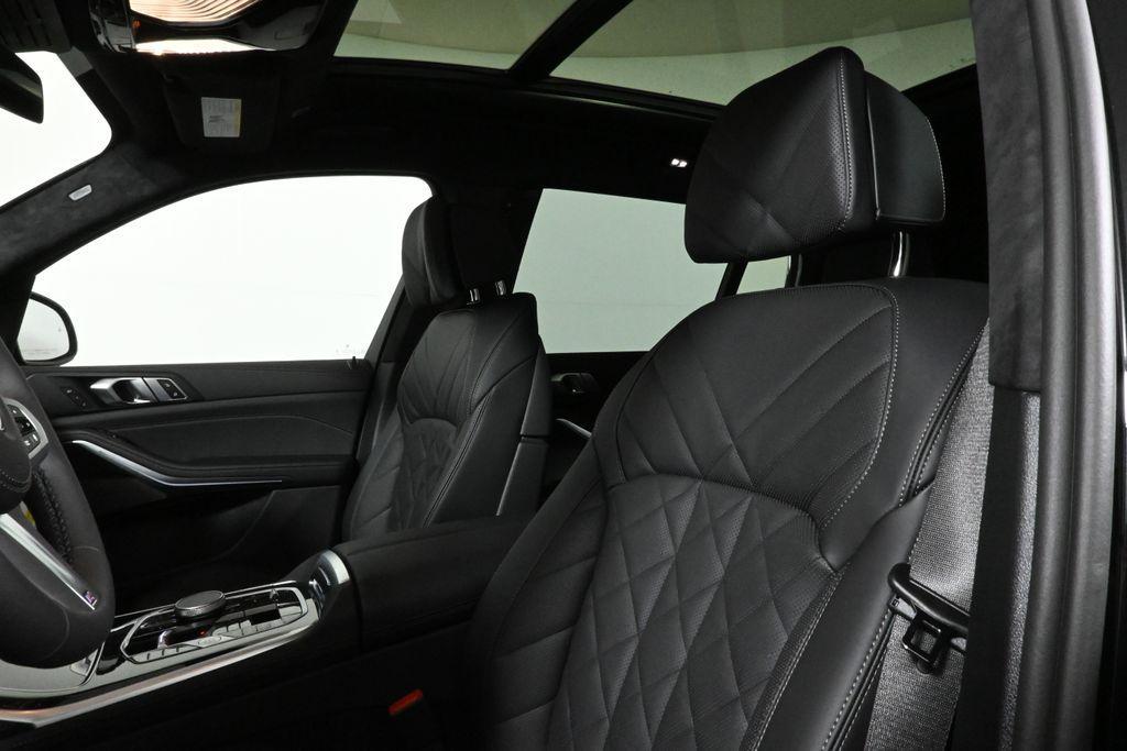 new 2026 BMW X7 car, priced at $94,880