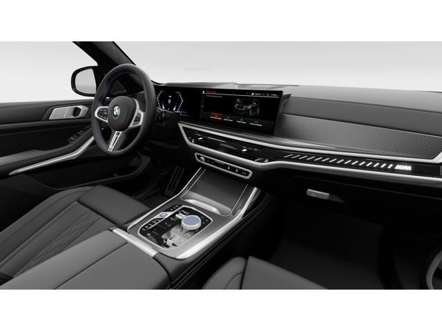 new 2026 BMW X7 car, priced at $122,580
