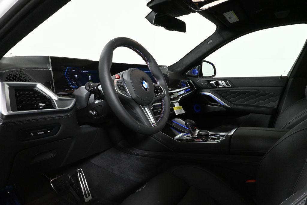 new 2025 BMW X6 M car, priced at $143,320