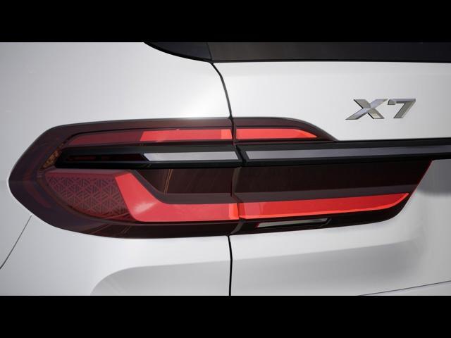 new 2025 BMW X7 car, priced at $91,120