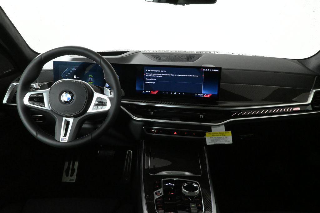 new 2025 BMW X7 car, priced at $118,055