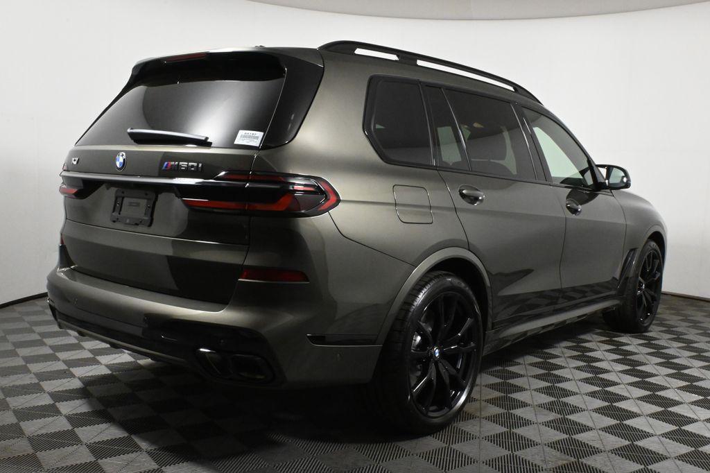 new 2025 BMW X7 car, priced at $117,005