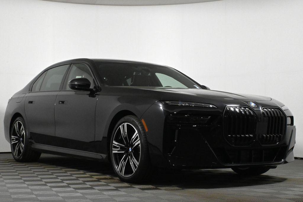 new 2025 BMW 760 car, priced at $138,375