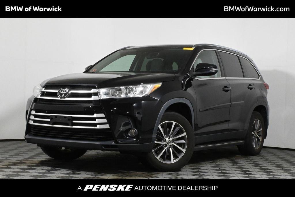 used 2019 Toyota Highlander car, priced at $26,744