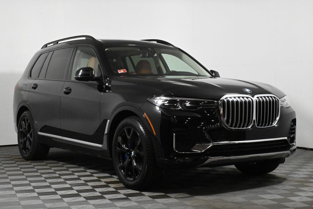 new 2025 BMW X7 car, priced at $90,555