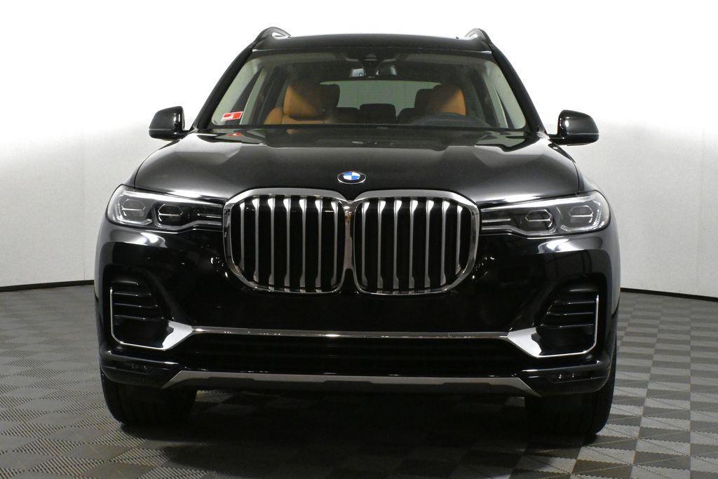 new 2025 BMW X7 car, priced at $90,555