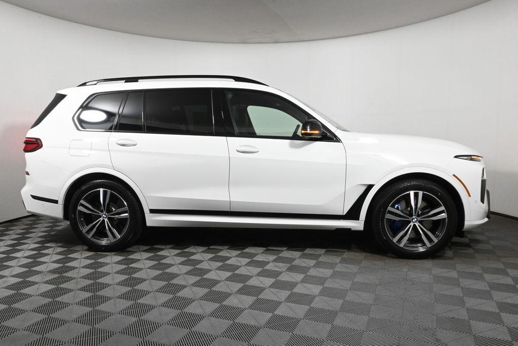 new 2025 BMW X7 car, priced at $116,705