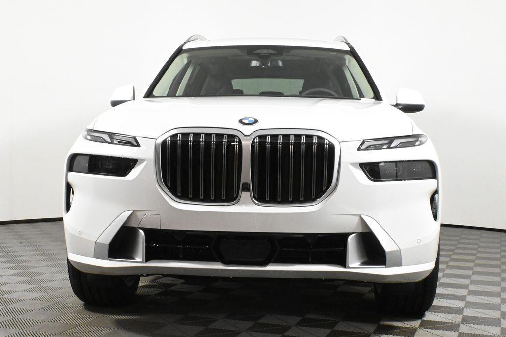 new 2025 BMW X7 car, priced at $89,710