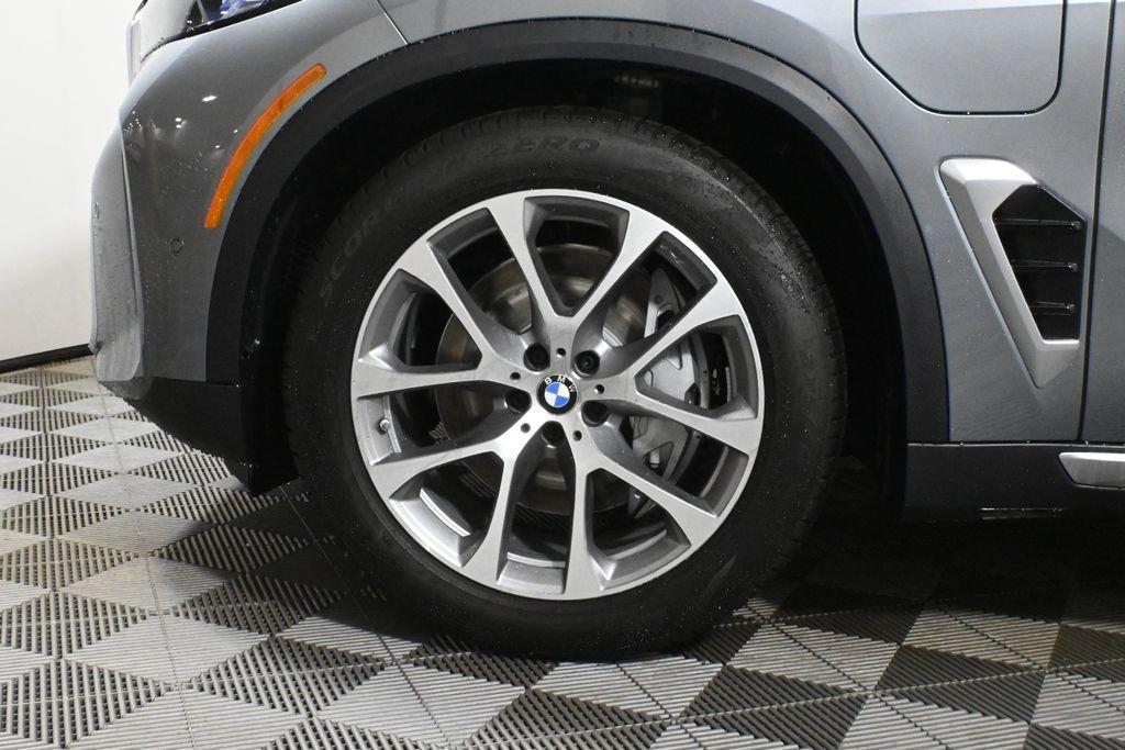 new 2026 BMW X5 PHEV car