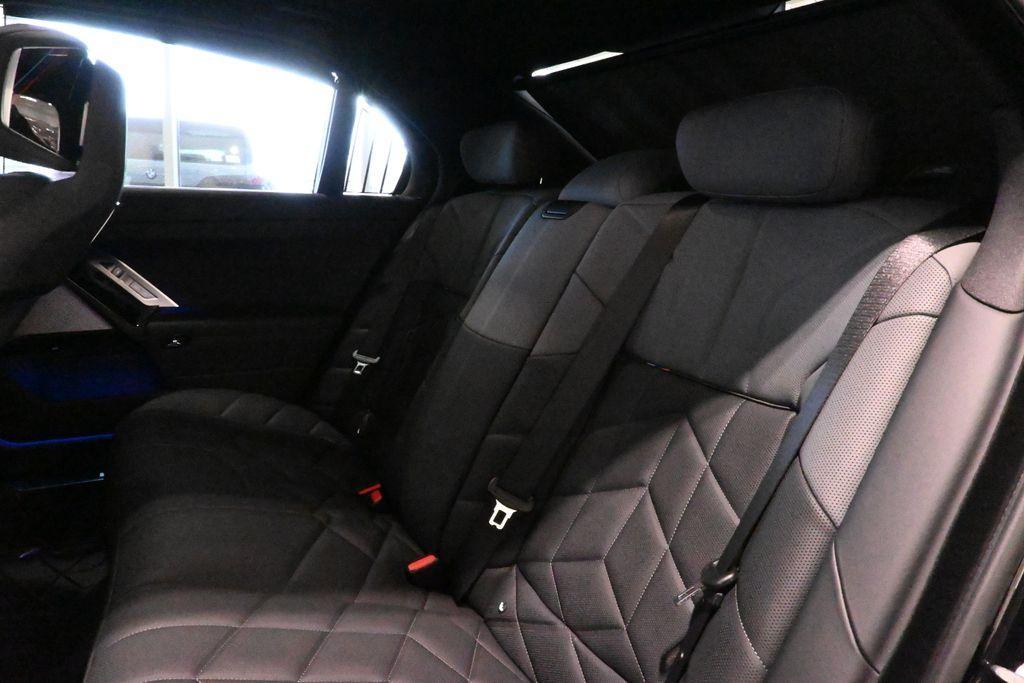 new 2025 BMW 760 car, priced at $130,525