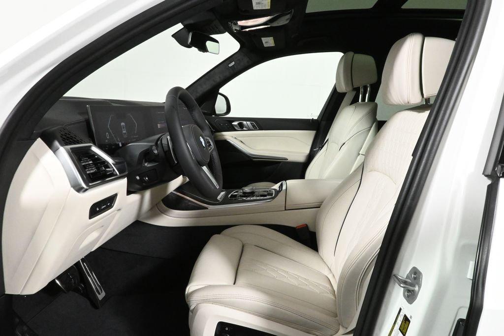 new 2026 BMW X7 car, priced at $103,930