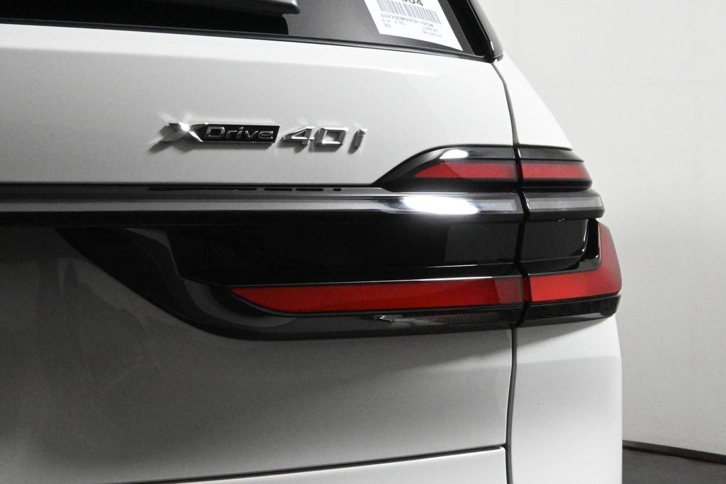new 2026 BMW X7 car, priced at $103,930