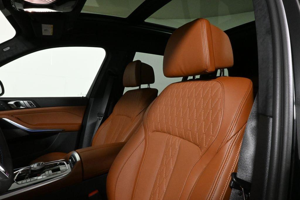 new 2026 BMW X7 car, priced at $122,280