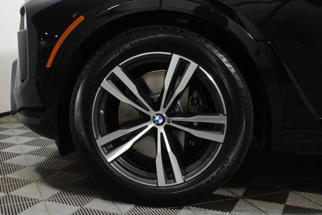 new 2026 BMW X7 car, priced at $122,280