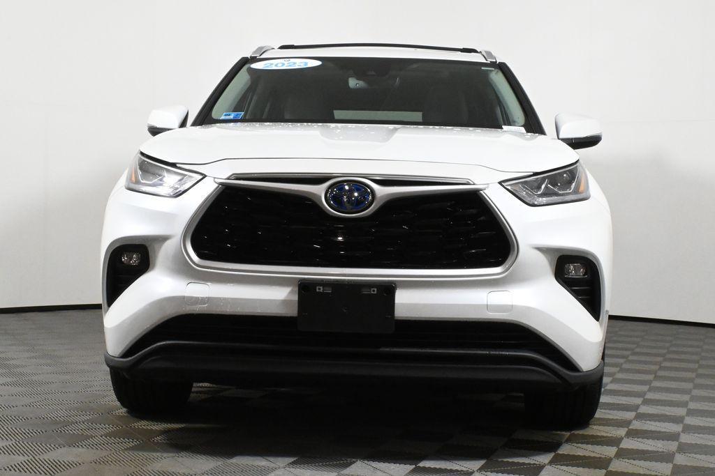 used 2023 Toyota Highlander Hybrid car, priced at $45,489