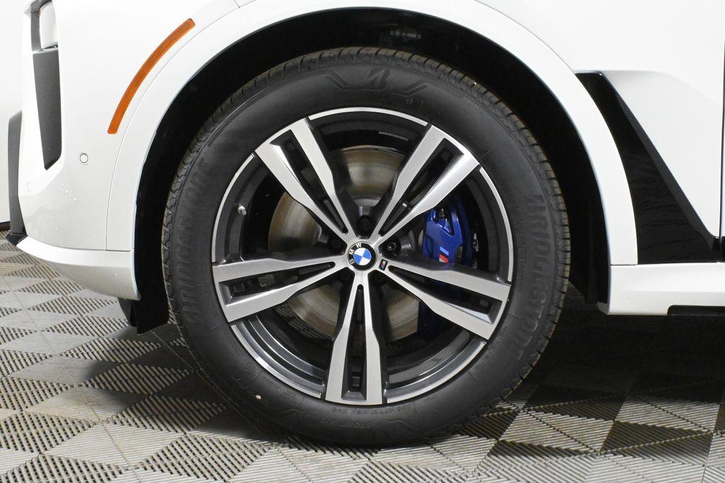 new 2024 BMW X7 car, priced at $100,420